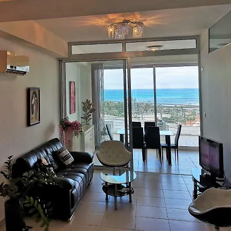 شقة All Seasons Sea View لارنكا